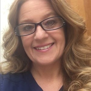 Meet your Posher, Rachelle